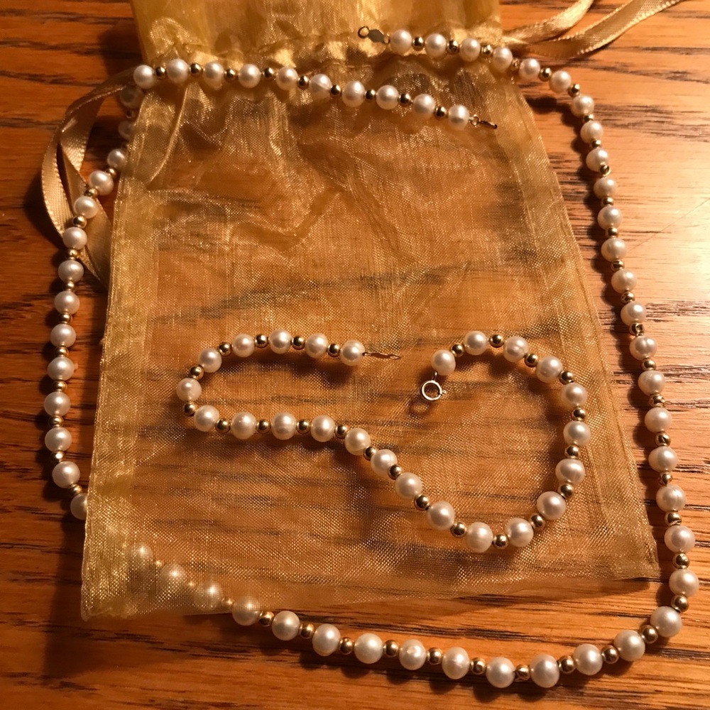 14k gold and pearl bracelet and necklace set